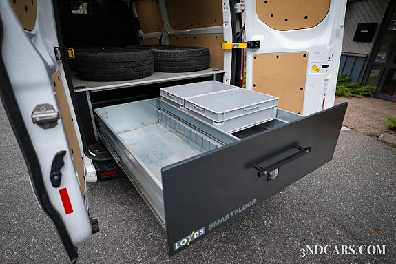 Ford Transit Custom 2 of 19