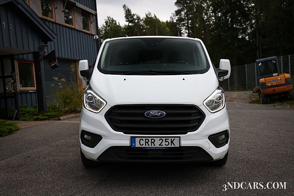 Ford Transit Custom 3 of 19