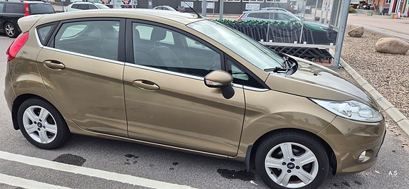 Ford Fiesta 5 of 5