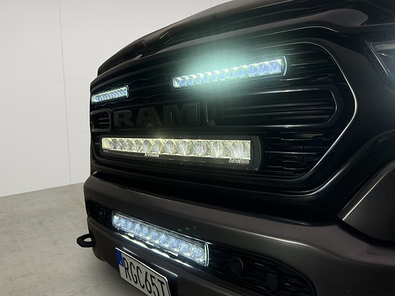 Dodge RAM 1500 14 of 30