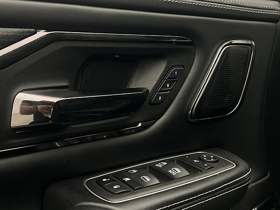 Dodge RAM 1500 27 of 30