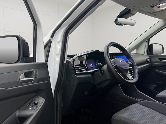 Ford Transit Connect 19 of 30