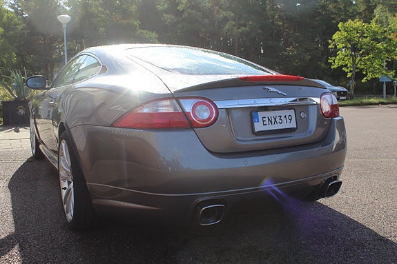 Jaguar XK 4 of 18