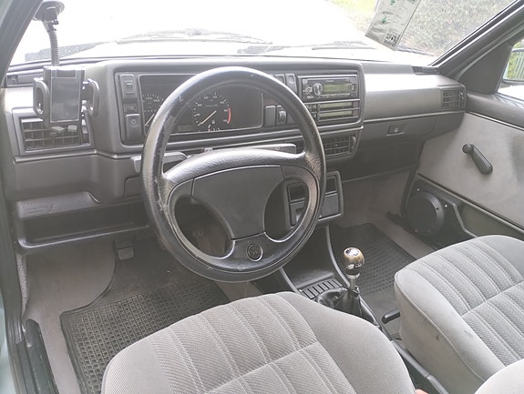 Volkswagen Golf II 4 of 6