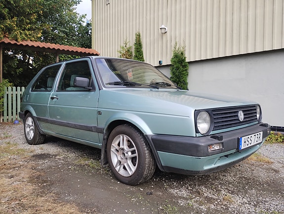 Volkswagen Golf II 2 of 6