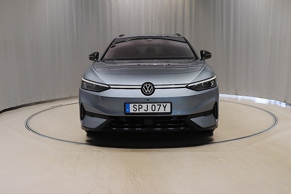 Volkswagen ID.7 2 of 12