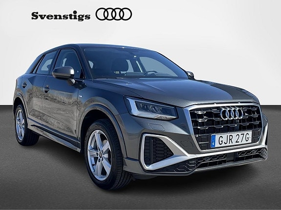 Audi Q2 2 of 13