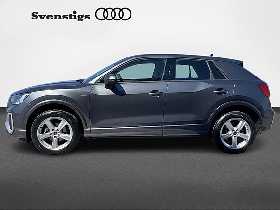 Audi Q2 4 of 13