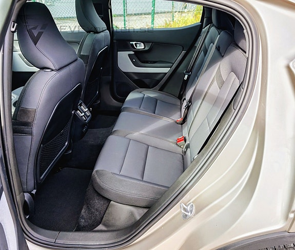 Polestar 2 17 of 26