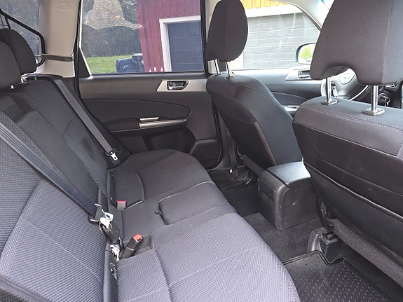 Subaru Forester 6 of 6