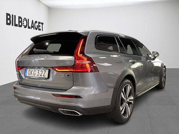 Volvo V60 Cross Country 5 of 27