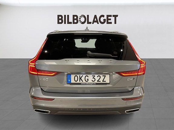 Volvo V60 Cross Country 4 of 27