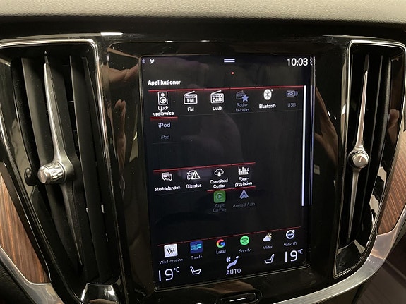 Volvo V60 Cross Country 18 of 27