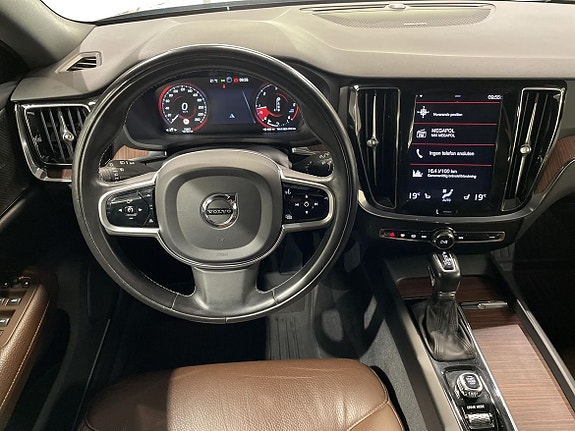 Volvo V60 Cross Country 15 of 27