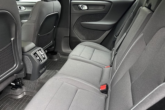 Volvo C40 13 of 22
