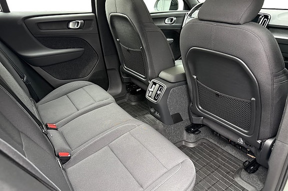 Volvo C40 9 of 22