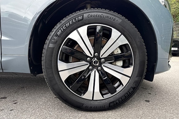 Volvo XC60 17 of 25