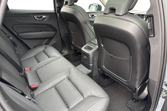 Volvo XC60 9 of 25