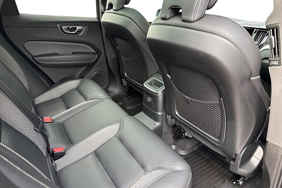 Volvo XC60 9 of 23