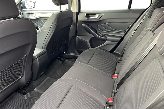 Ford Focus 24 of 27