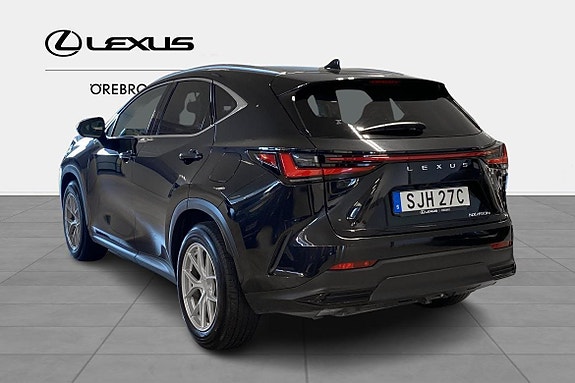 Lexus NX450h+ 4 of 11