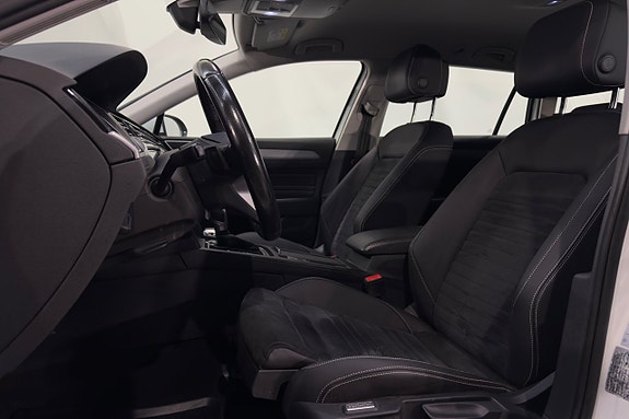 Volkswagen Passat 8 of 21