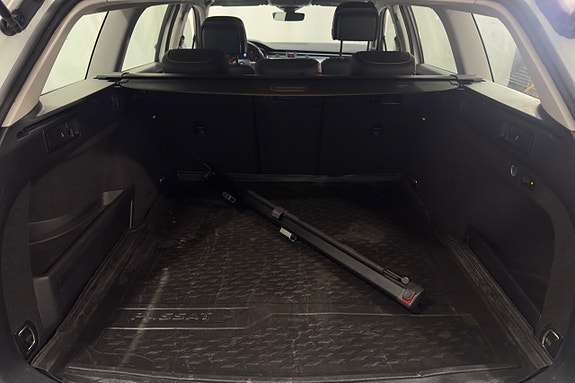 Volkswagen Passat 21 of 21