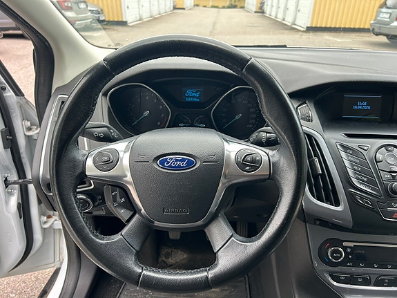 Ford Focus 13 of 16