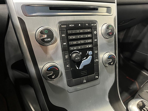 Volvo XC60 17 of 20