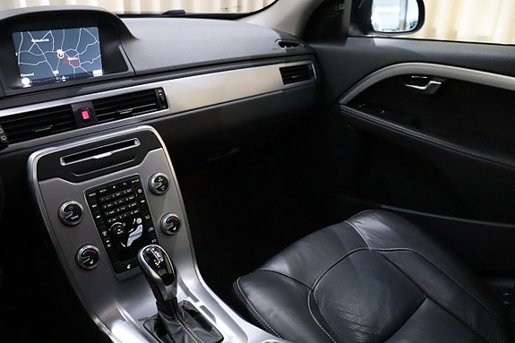 Volvo V70 27 of 30