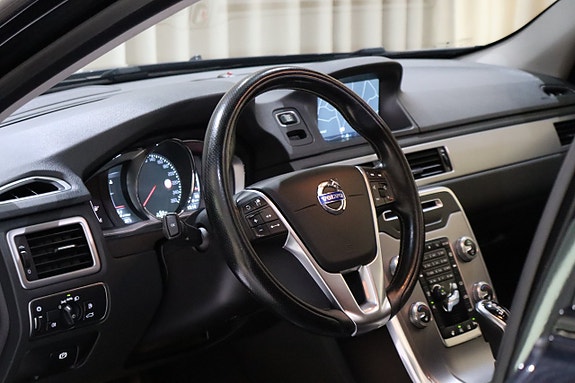 Volvo V70 14 of 30