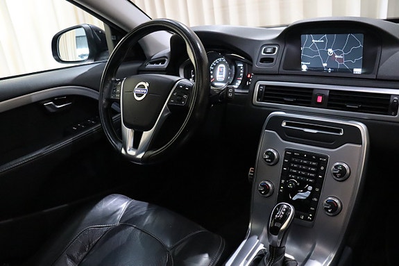 Volvo V70 22 of 30