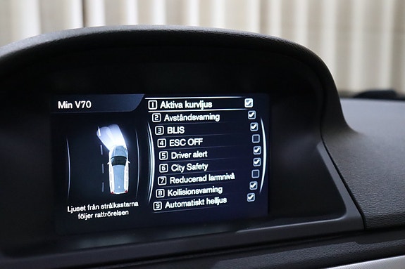 Volvo V70 23 of 30