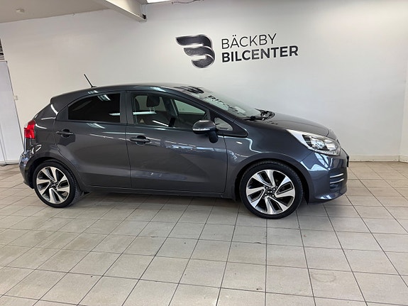 Kia Rio 7 of 16