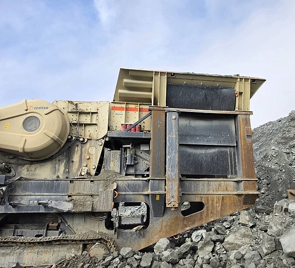 Metso LT 130 E 2 of 24