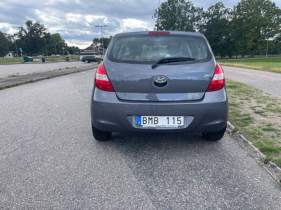 Hyundai i20 5 of 18