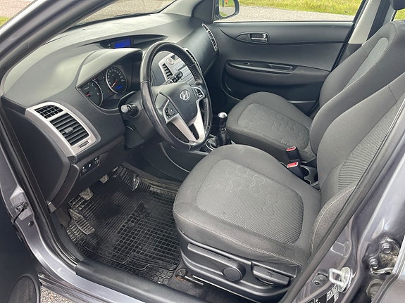 Hyundai i20 11 of 18