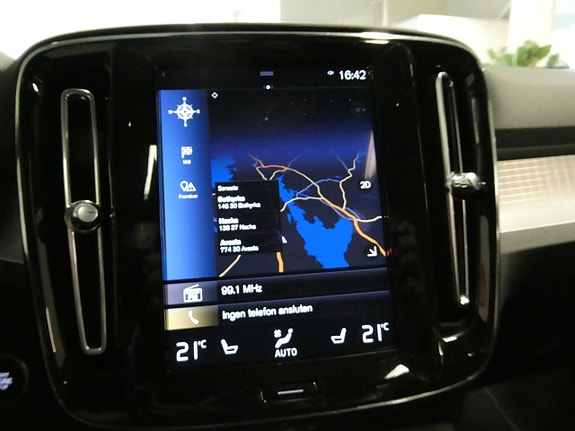Volvo XC40 20 of 26
