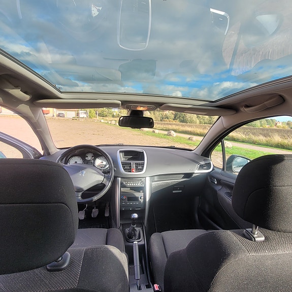 Peugeot 207 4 of 6