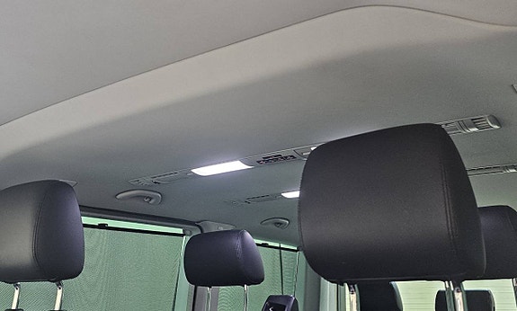 Volkswagen Multivan 15 of 15