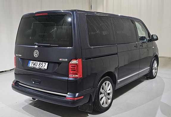 Volkswagen Multivan 2 of 15