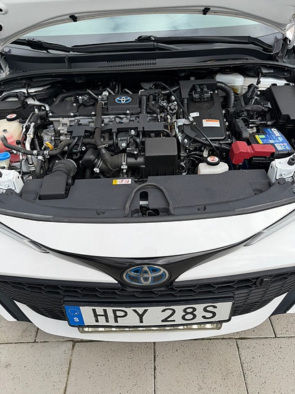 Toyota Corolla 8 of 10