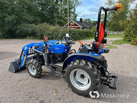 Kompakttraktor Solis 26 4WD 2 of 27