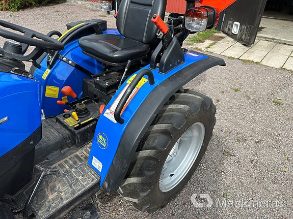 Kompakttraktor Solis 26 4WD 15 of 27