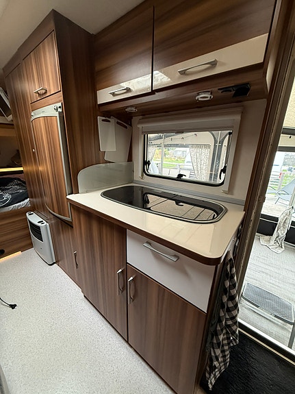 Weinsberg W51 3 of 7