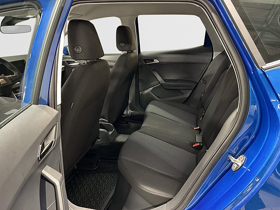 Seat Arona 11 of 23