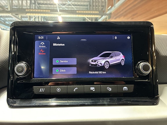Seat Arona 19 of 23