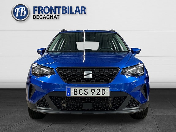 Seat Arona 2 of 23