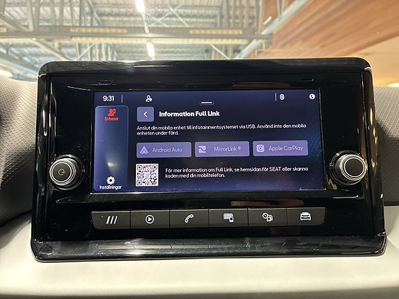 Seat Arona 18 of 23
