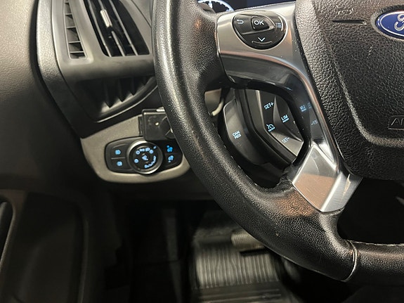 Ford Transit Connect 13 of 20